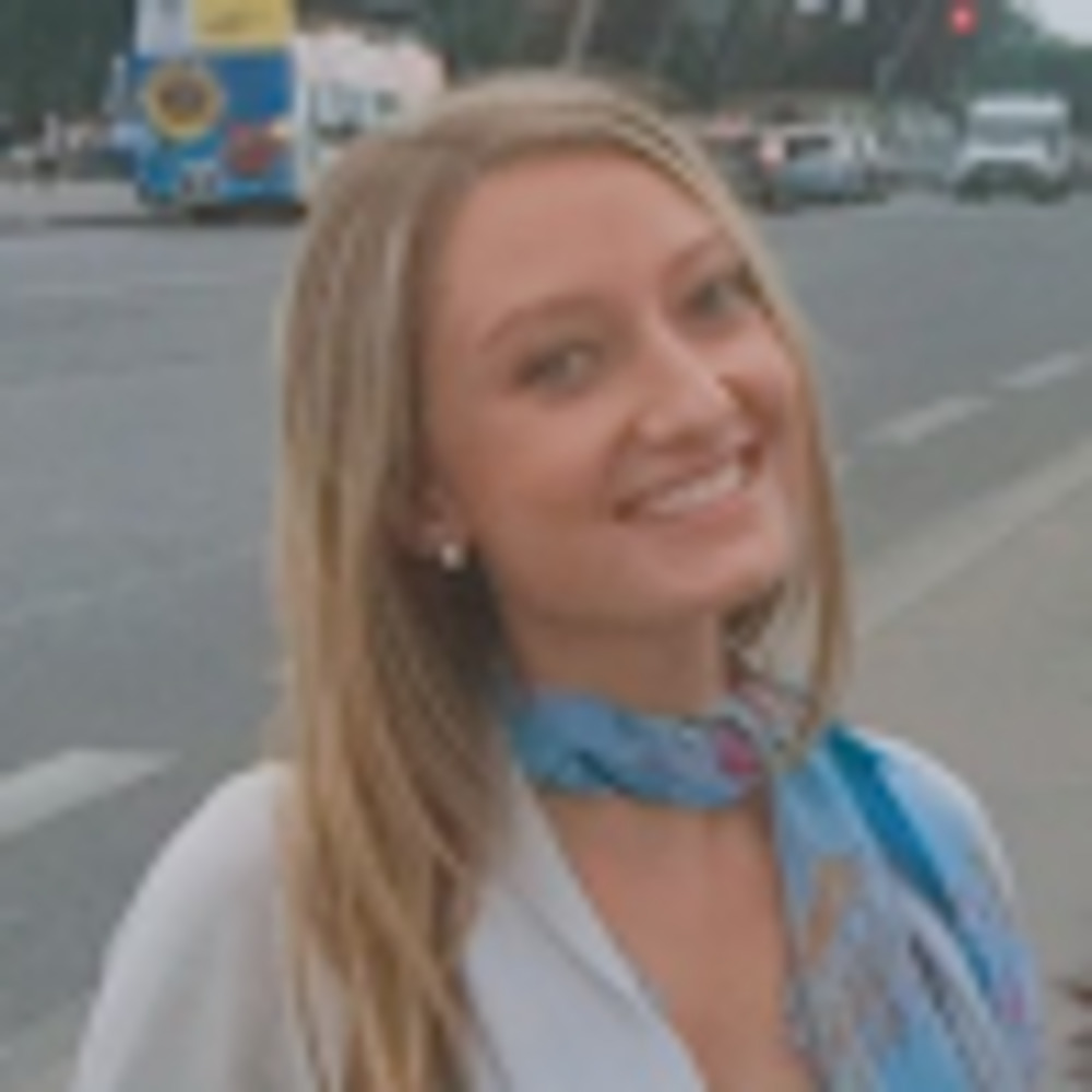 Meet your Posher, Carina